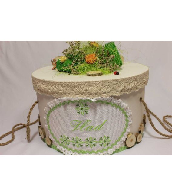 Cutie botez personalizata traditionala broderie stelute culoarea verde