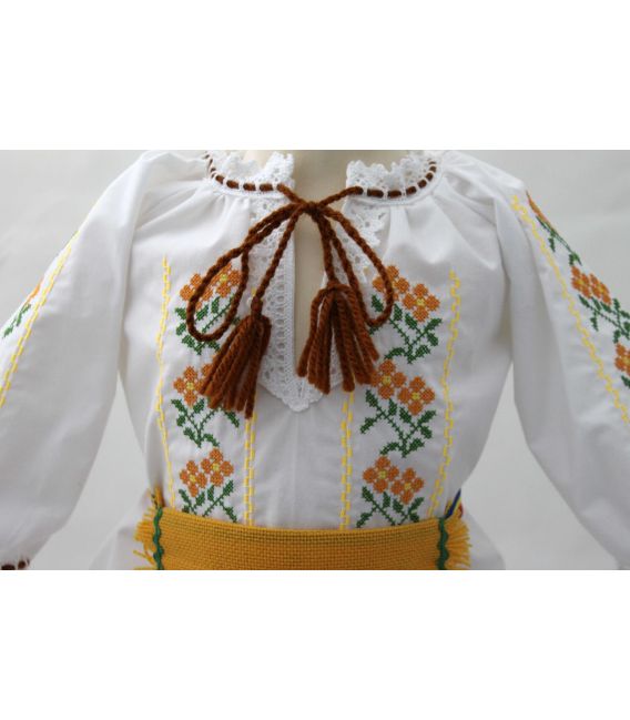 Costum traditional fete botez Iasmina