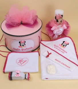 Trusou botez Minnie Mouse personalizat cu lumanare si cutie rotunda