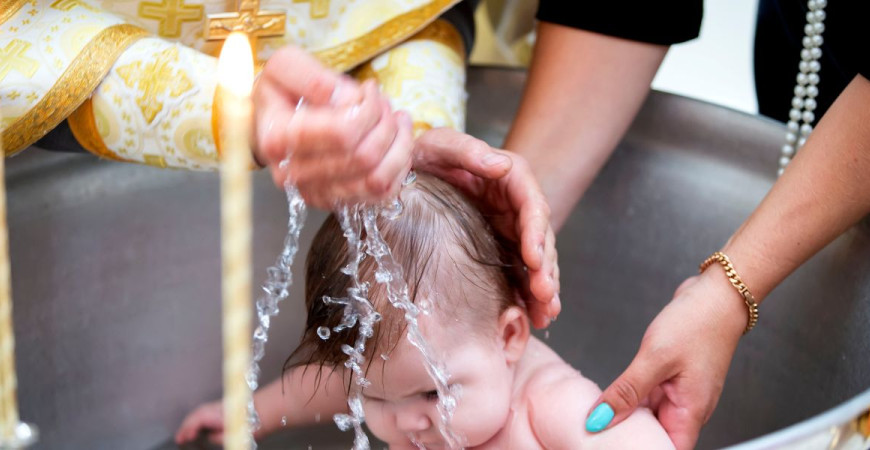 Cand se boteaza copilul ? Ghidul parintilor.